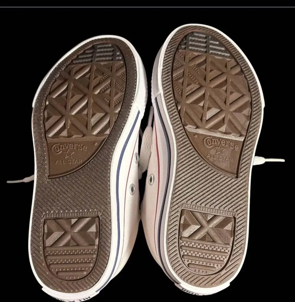 Converse *nwt* chuck